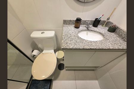 Apartamento à venda com 27m², 1 quarto e sem vagaBanheiro da Suíte