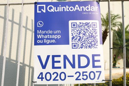 Apartamento à venda com 82m², 2 quartos e 1 vaga Apartamento à venda com 82m², 2 quartos e 1 vagaPlaca grande instalada na fachada do condomínio EM 10.06.2026 - Código da placa: WYNY-779