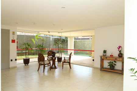 Apartamento à venda com 82m², 2 quartos e 1 vagaÁrea comum - Saguão do prédio