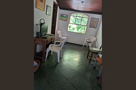 Casa para alugar com 238m², 4 quartos e 1 vaga Casa para alugar com 238m², 4 quartos e 1 vagaQuarto