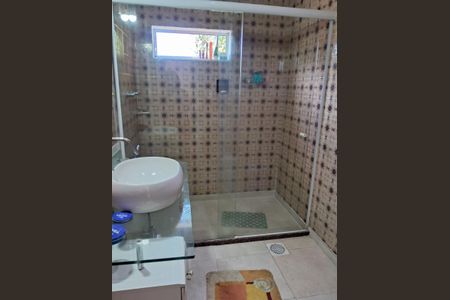 Casa para alugar com 238m², 4 quartos e 1 vaga Casa para alugar com 238m², 4 quartos e 1 vagaBanheiro