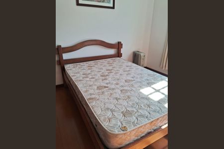 Casa para alugar com 238m², 4 quartos e 1 vaga Casa para alugar com 238m², 4 quartos e 1 vagaQuarto