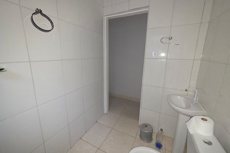 Casa para alugar com 200m², 3 quartos e 4 vagas Casa para alugar com 200m², 3 quartos e 4 vagasBanheiro