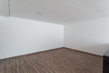 Casa para alugar com 213m², 3 quartos e 5 vagas Casa para alugar com 213m², 3 quartos e 5 vagasQuintal
