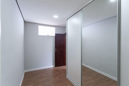 Casa para alugar com 213m², 3 quartos e 5 vagas Casa para alugar com 213m², 3 quartos e 5 vagasCloset da suíte