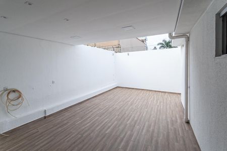 Casa para alugar com 213m², 3 quartos e 5 vagas Casa para alugar com 213m², 3 quartos e 5 vagasQuintal