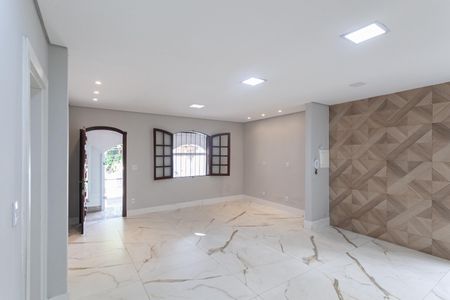 Casa para alugar com 213m², 3 quartos e 5 vagas Casa para alugar com 213m², 3 quartos e 5 vagasSala/Cozinha