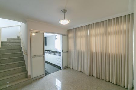 Apartamento à venda com 206m², 4 quartos e 3 vagas