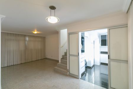 Apartamento à venda com 206m², 4 quartos e 3 vagas