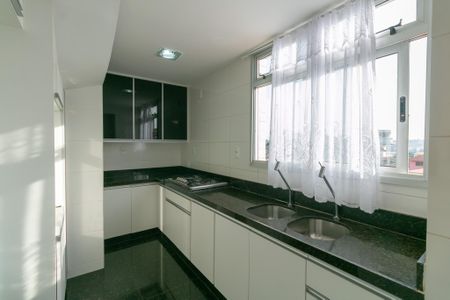 Apartamento à venda com 206m², 4 quartos e 3 vagas