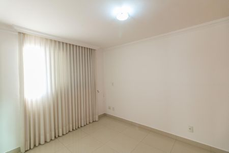 Apartamento à venda com 206m², 4 quartos e 3 vagas