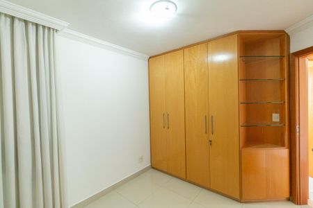 Apartamento à venda com 206m², 4 quartos e 3 vagas