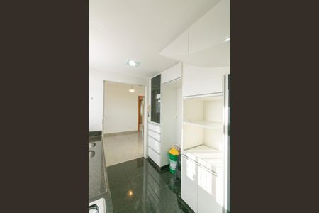 Apartamento à venda com 206m², 4 quartos e 3 vagas