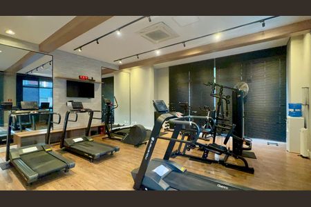 Apartamento à venda com 70m², 2 quartos e 1 vaga Apartamento à venda com 70m², 2 quartos e 1 vagaAcademia