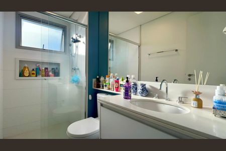 Apartamento à venda com 70m², 2 quartos e 1 vaga Apartamento à venda com 70m², 2 quartos e 1 vagaBanheiro da Suíte