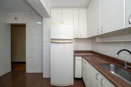 Apartamento à venda com 80m², 2 quartos e 1 vaga Apartamento à venda com 80m², 2 quartos e 1 vagaCozinha