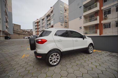 Apartamento para alugar com 65m², 2 quartos e 1 vagaGaragem
