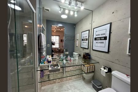 Apartamento à venda com 70m², 1 quarto e 2 vagas
