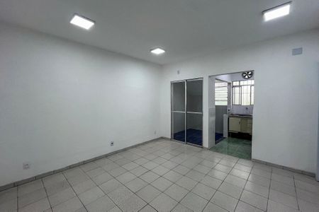 Casa para alugar com 49m², 1 quarto e sem vagaQuarto 