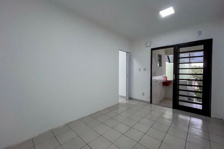 Sala de casa para alugar com 1 quarto, 49m² em Jardim Maria Estela, São Paulo