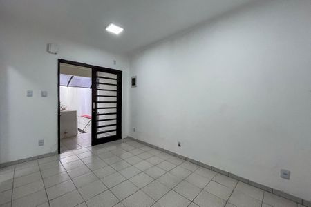 Sala de casa para alugar com 1 quarto, 49m² em Jardim Maria Estela, São Paulo