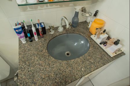 Apartamento à venda com 62m², 2 quartos e 1 vaga Apartamento à venda com 62m², 2 quartos e 1 vagaBanheiro