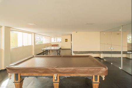 Apartamento à venda com 62m², 2 quartos e 1 vaga Apartamento à venda com 62m², 2 quartos e 1 vagaÁrea comum - Salão de jogos