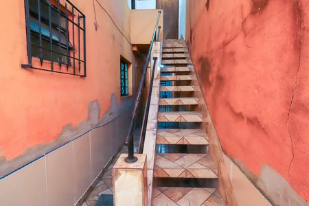Casa para alugar com 100m², 3 quartos e 1 vagaEscada