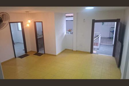 Casa de condomínio para alugar com 160m², 2 quartos e 1 vaga Casa de condomínio para alugar com 160m², 2 quartos e 1 vagaSala