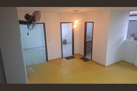Sala de casa de condomínio para alugar com 2 quartos, 160m² em Pechincha, Rio de Janeiro