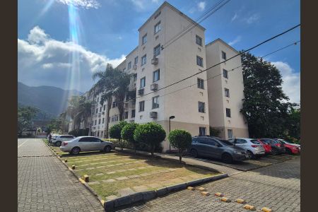 Apartamento para alugar com 51m², 3 quartos e sem vaga