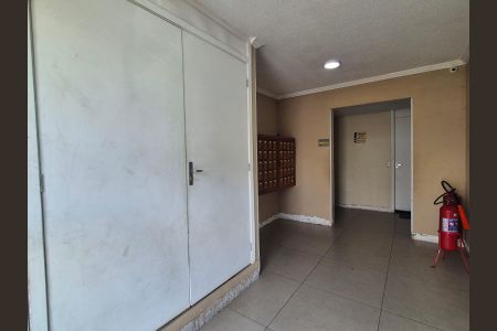 Apartamento para alugar com 51m², 3 quartos e sem vaga