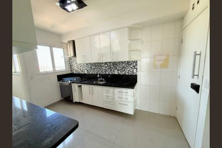 Apartamento à venda com 3 quartos, 114m² em Jardim Consorcio, São Paulo