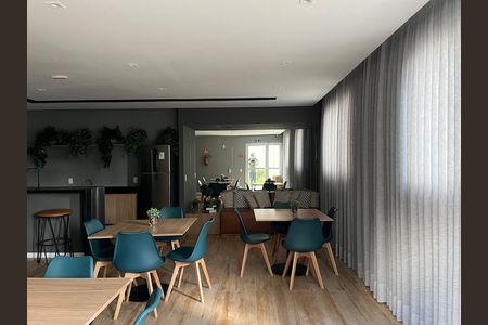 Apartamento para alugar com 37m², 2 quartos e sem vaga Apartamento para alugar com 37m², 2 quartos e sem vagaÁrea comum - Salão de festas
