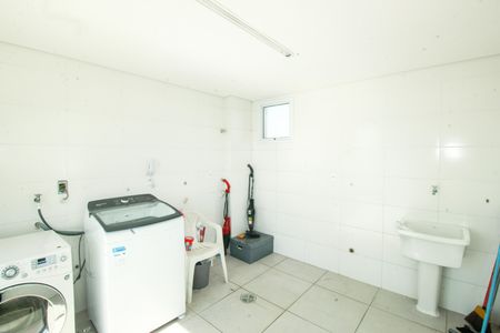 Studio para alugar com 38m², 1 quarto e 1 vaga Studio para alugar com 38m², 1 quarto e 1 vagaLavanderia - Área comum