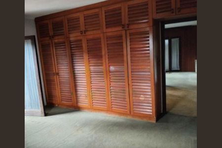 Casa à venda com 3 quartos, 259m² em Jardim Santa Helena, São Paulo