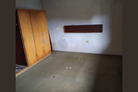 Casa à venda com 3 quartos, 259m² em Jardim Santa Helena, São Paulo
