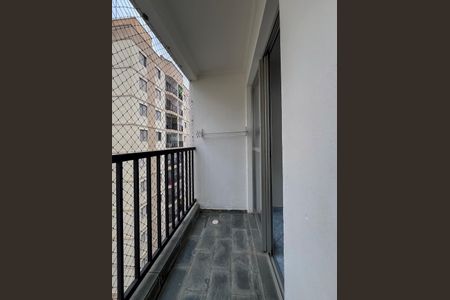 Sacada de apartamento para alugar com 3 quartos, 64m² em Jardim Botucatu, São Paulo
