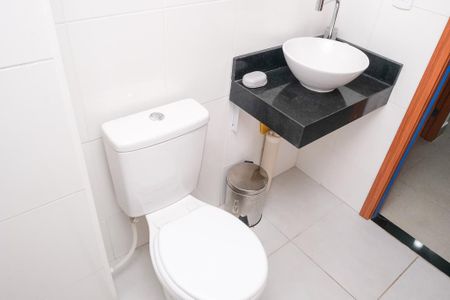 Apartamento para alugar com 43m², 2 quartos e sem vaga Apartamento para alugar com 43m², 2 quartos e sem vagaBanheiro