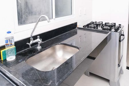Cozinha de apartamento para alugar com 2 quartos, 28m² em Jardim Alvorada, Nova Iguaçu