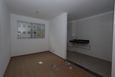 Sala de apartamento para alugar com 2 quartos, 44m² em Cidade São Mateus, São Paulo