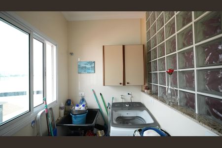 Casa à venda com 166m², 3 quartos e 2 vagasÁrea de Serviço
