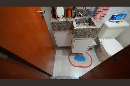 Casa à venda com 166m², 3 quartos e 2 vagasLavabo