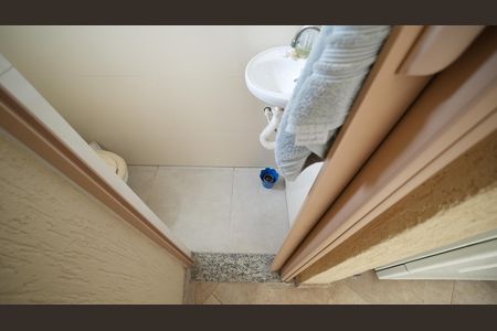 Casa à venda com 166m², 3 quartos e 2 vagasBanheiro de Serviço
