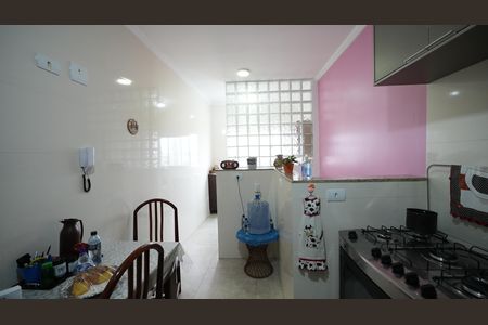 Casa à venda com 166m², 3 quartos e 2 vagasCozinha