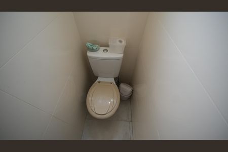 Casa à venda com 166m², 3 quartos e 2 vagasBanheiro de Serviço