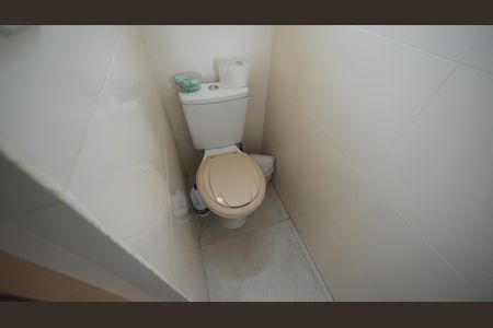 Casa à venda com 166m², 3 quartos e 2 vagasBanheiro de Serviço