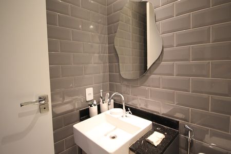 Studio para alugar com 24m², 1 quarto e sem vaga Studio para alugar com 24m², 1 quarto e sem vagaBanheiro