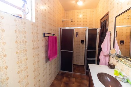 Casa à venda com 155m², 4 quartos e 2 vagas Casa à venda com 155m², 4 quartos e 2 vagasBanheiro da Suíte