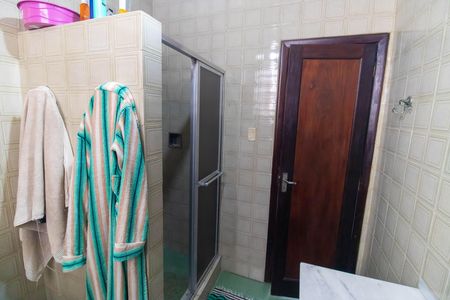Casa à venda com 155m², 4 quartos e 2 vagas Casa à venda com 155m², 4 quartos e 2 vagasBanheiro Social